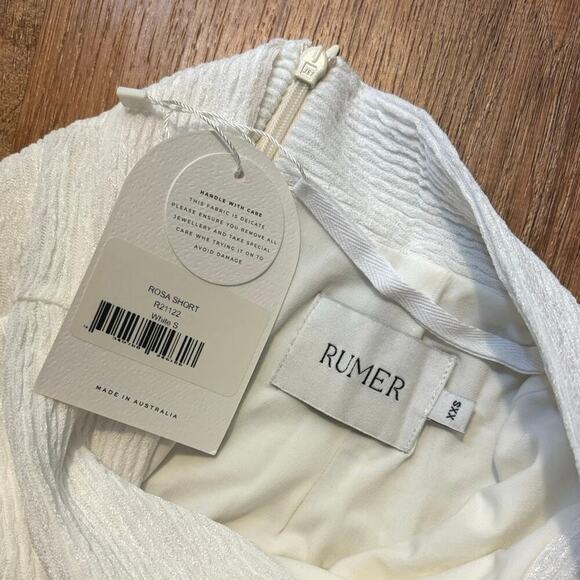 NWT RUMER Rosa Short In White Size XXS - Picture 4 of 7